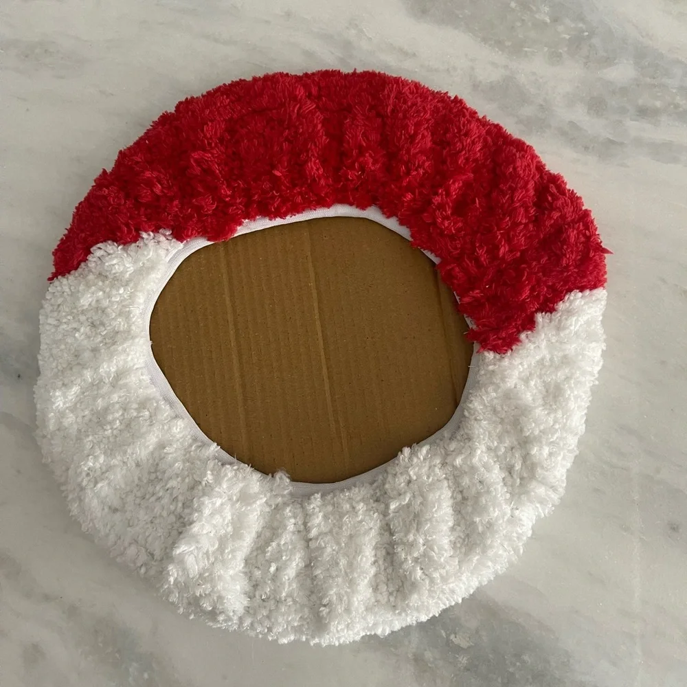 NWT-Santa-two piece Bath set, never used,100% Polyester, red, white and black,